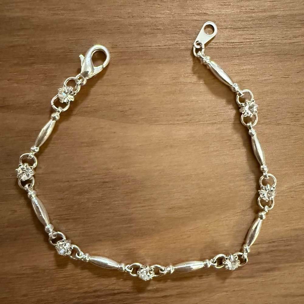 Delicate Silver Floral Link Bracelet - Women